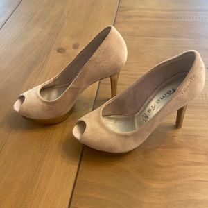 Tamaris Suede Platform Peep Toe Stiletto Heels in Blush Suede Size 36 EU US 6